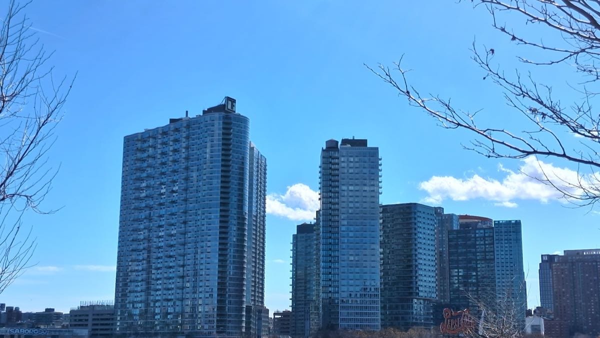 Padel Courts in Queens, NY: Where to Play (2026 Guide)