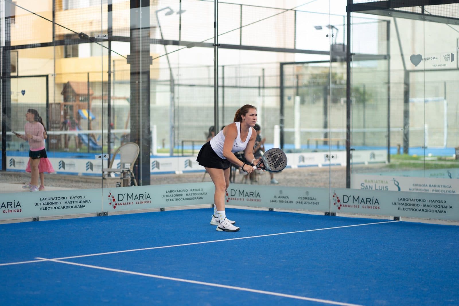 Advantage Padel Club padel courts