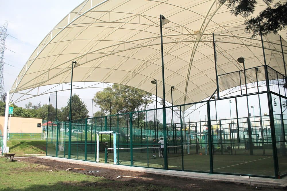 Centro Libanés padel courts