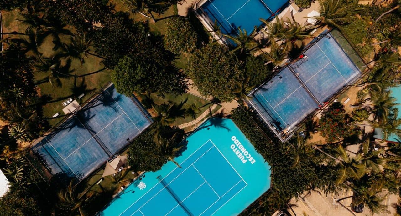 Club Bacocho padel courts