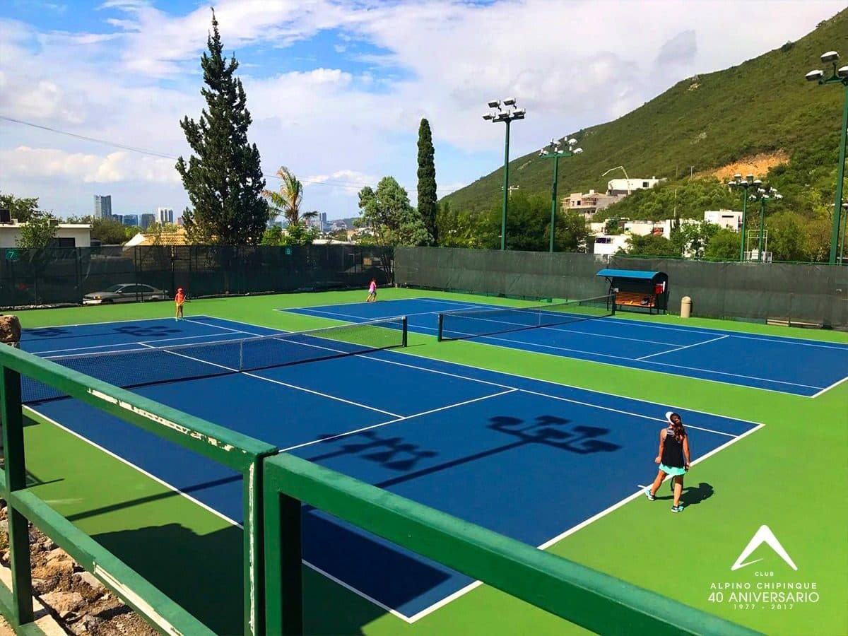 Deportivo Alpino Chipinque padel courts