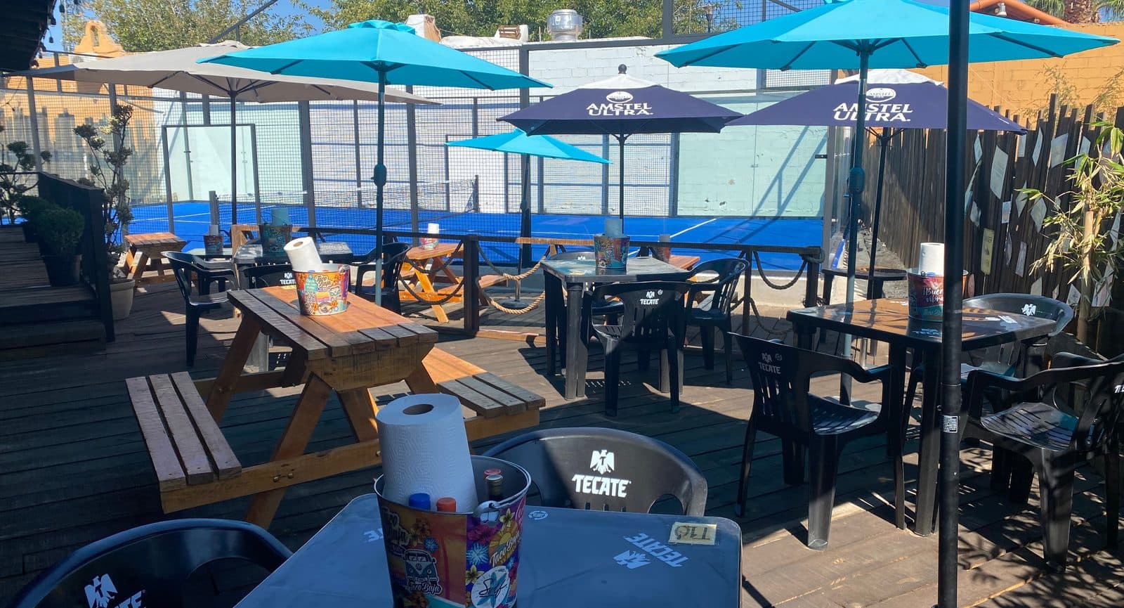 Padel Taco Baja Shrimp & Beer padel courts