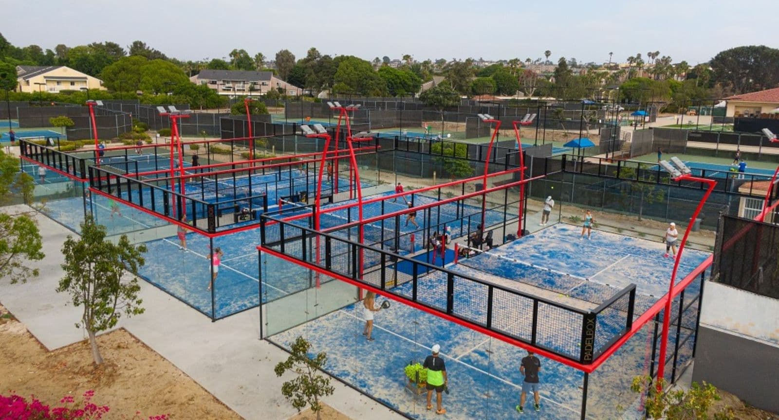 Taktika - Bakersfield padel courts