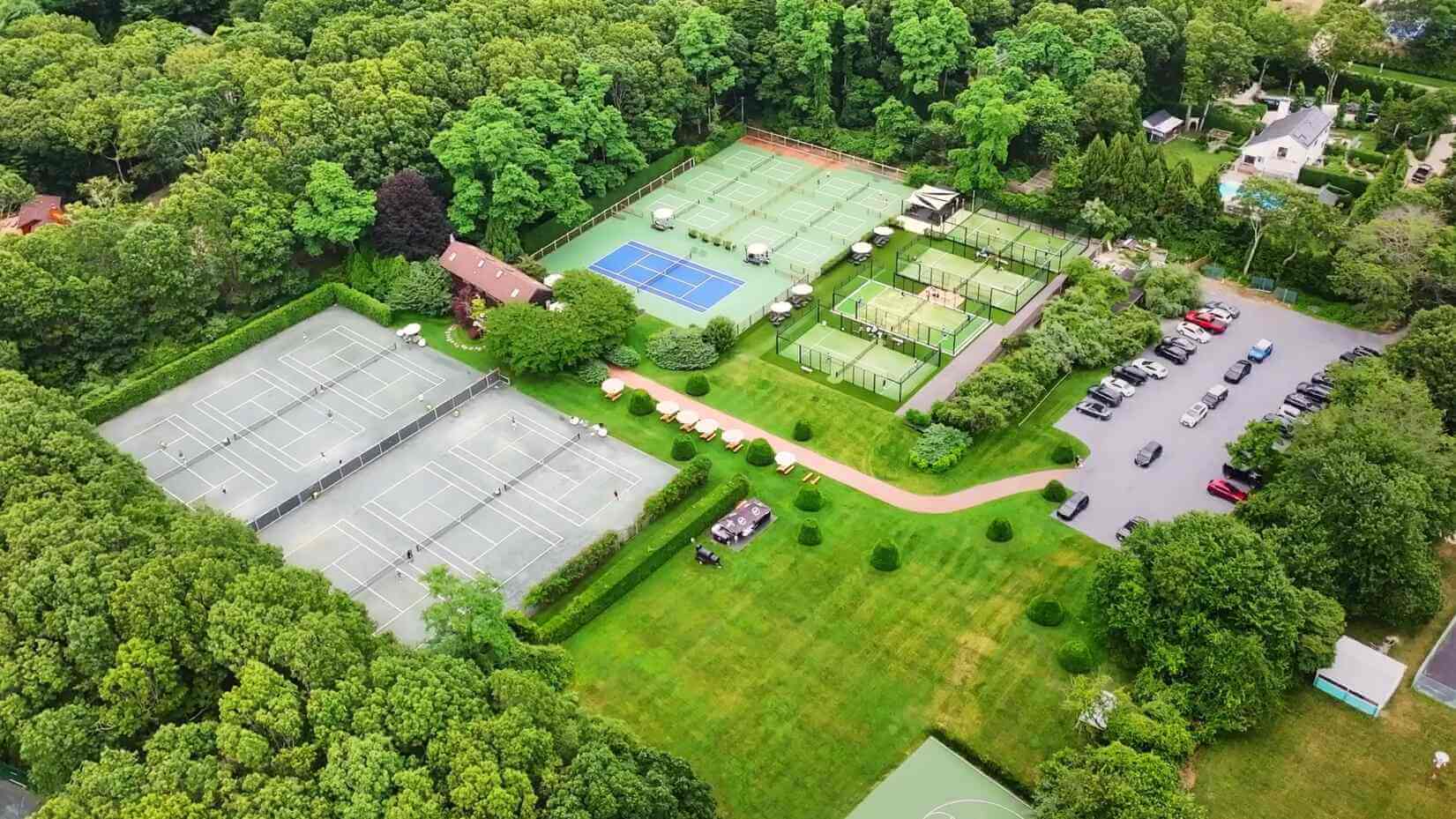 The Racquet Lounge | Southampton padel courts
