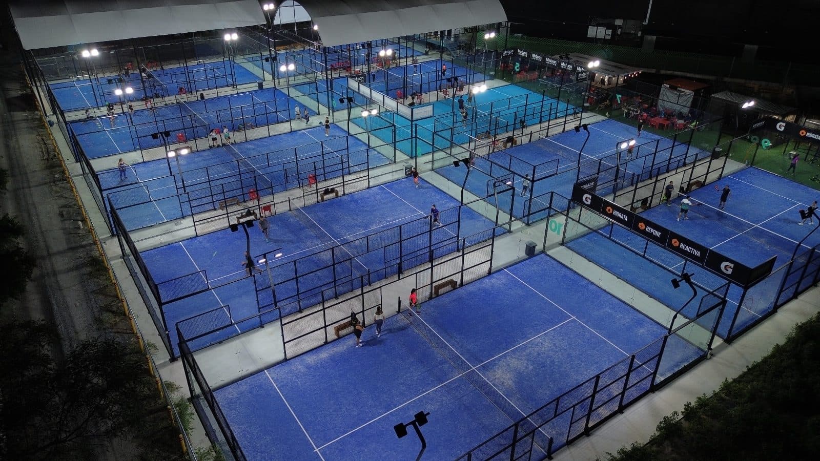 We Padel Club padel courts