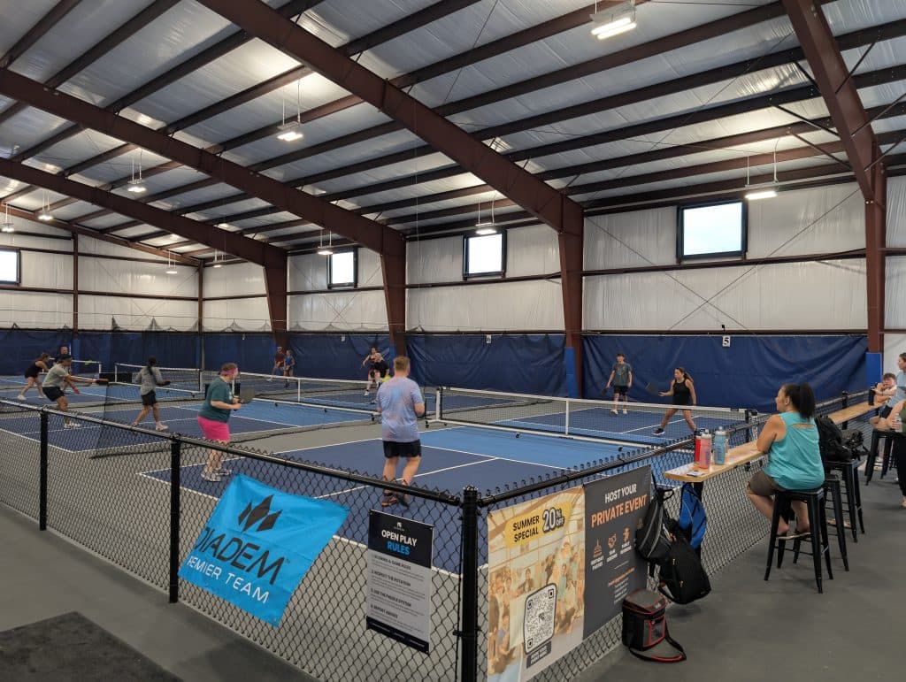 NewGen Racquet Club padel courts